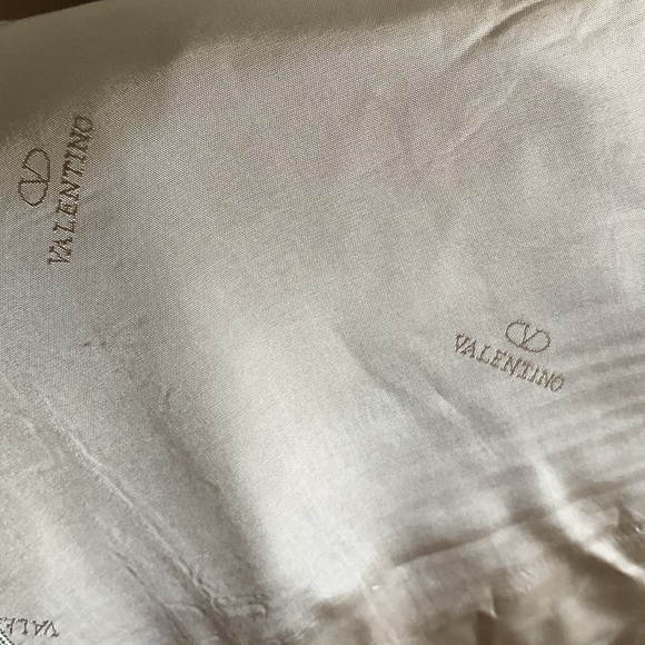 VALENTINO OUMO great condition blazer. - Picture 5 of 8